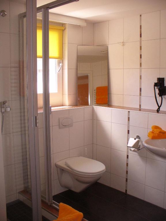 Gastro Bahnhof Post Kreuzlingen Ag Кройцлинген Екстериор снимка