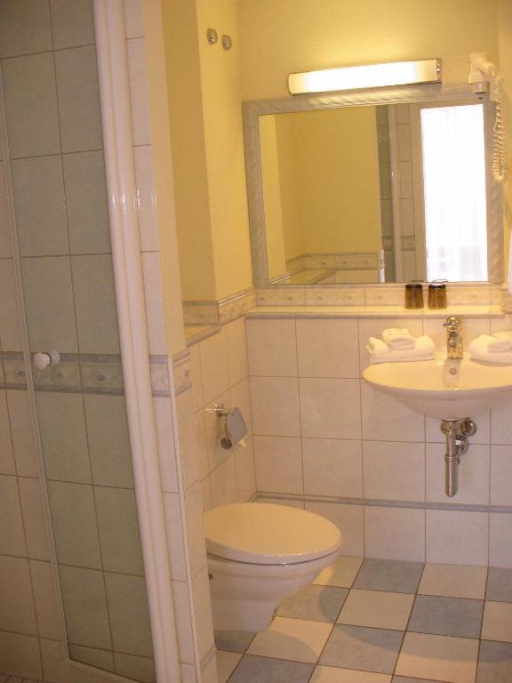 Gastro Bahnhof Post Kreuzlingen Ag Кройцлинген Екстериор снимка